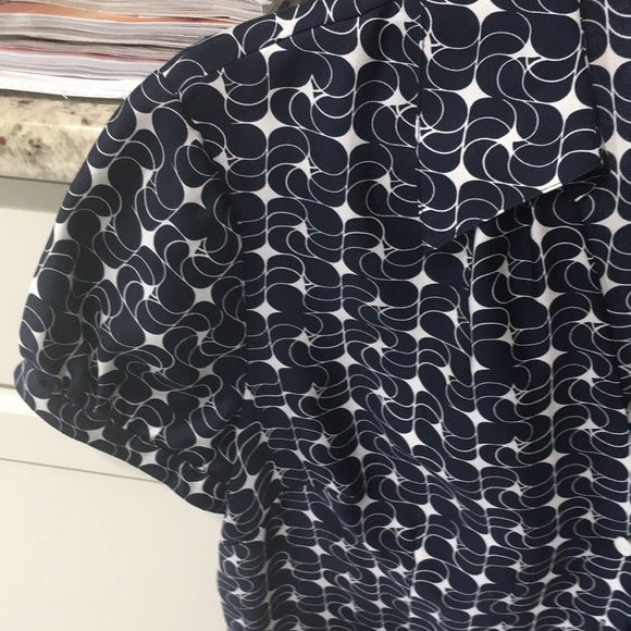 ANN Taylor Ladies Blouse navy and white SILK - Picture 4 of 6